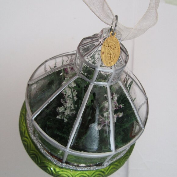 Vintage Terrarium Christmas Ornament, very unique,  matal hang tag, - Picture 2 of 6